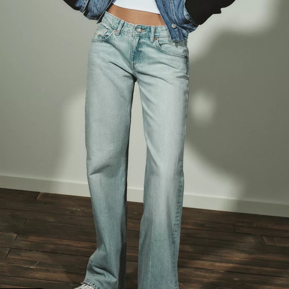 ZARA low rise wide leg full length jeans